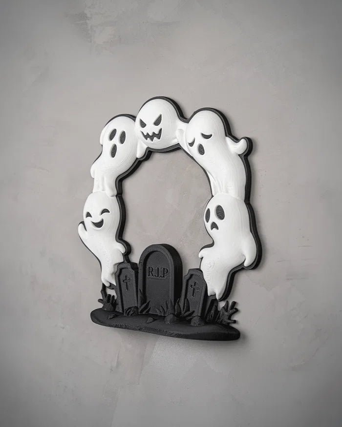 Ghost Arch Wreath – Spooky Wall & Door Display